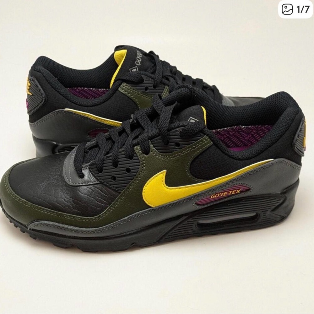 Unisex Nike Gore Tex Black and Yellow Air Max Sneaker